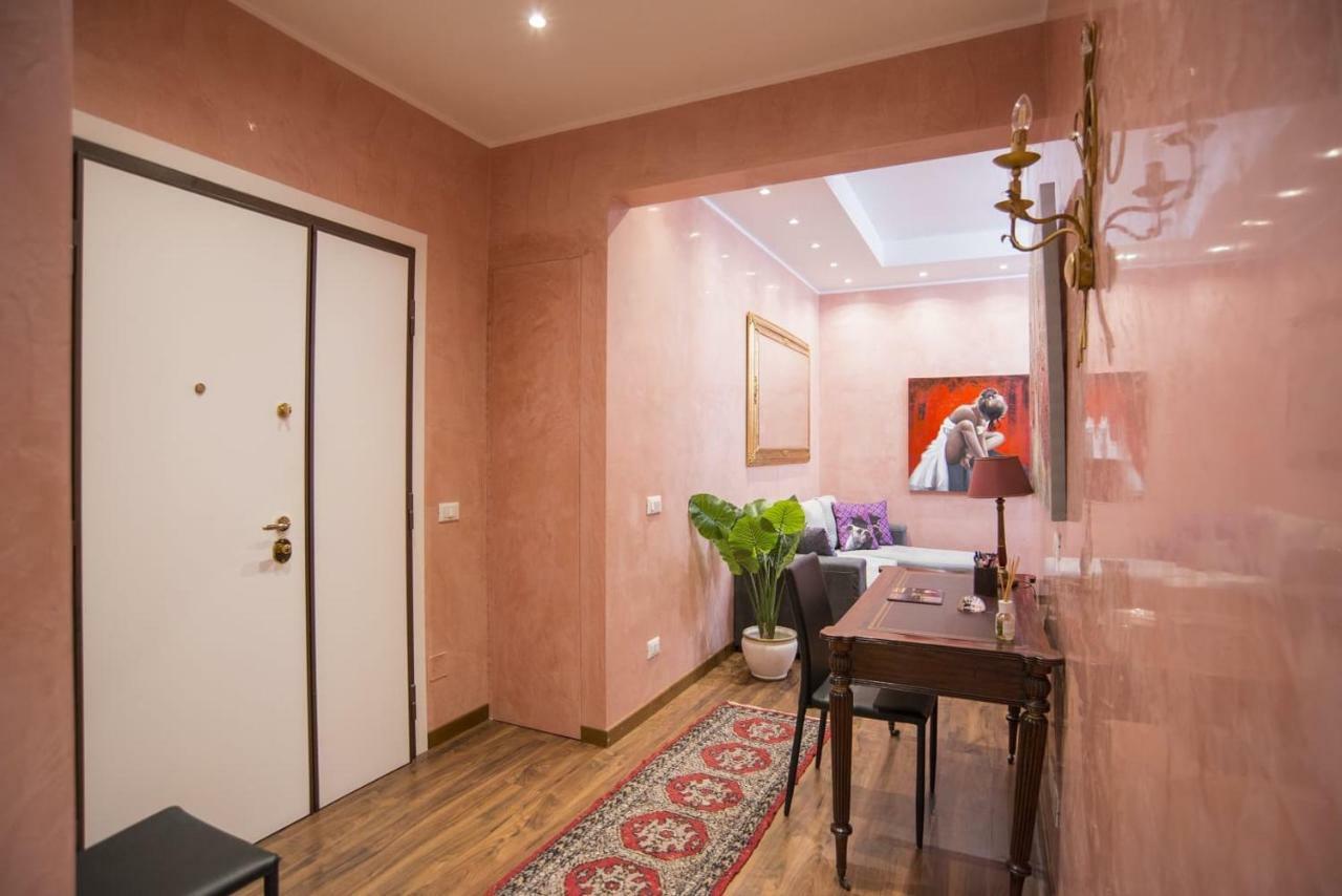 Stradivari Luxury Apartment Rome Bagian luar foto