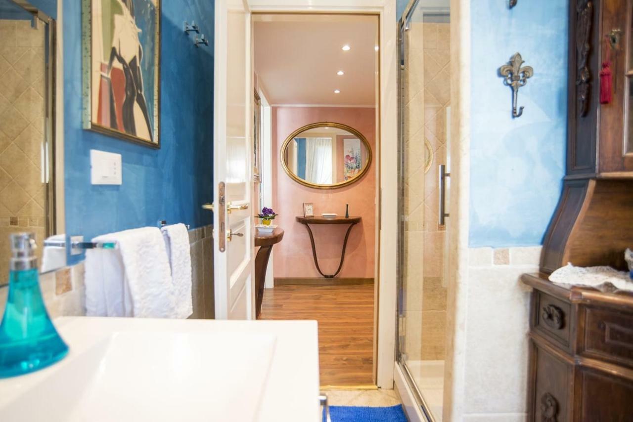Stradivari Luxury Apartment Rome Bagian luar foto