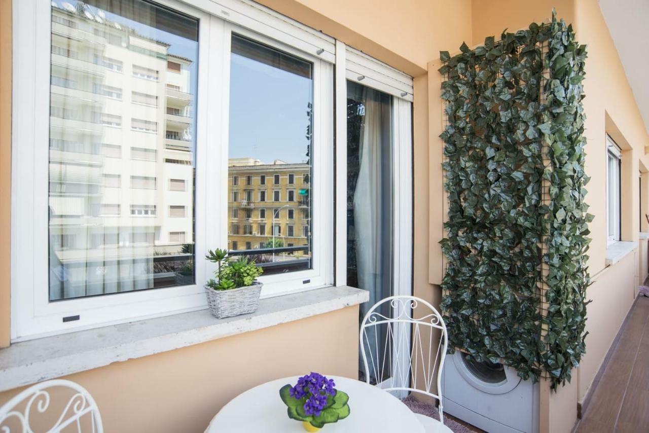 Stradivari Luxury Apartment Rome Bagian luar foto